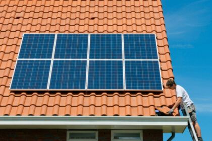 14 800 de familii vulnerabile vor primi vouchere pentru reabilitarea termica a locuintei si panouri fotovoltaice 68432b06958e6
