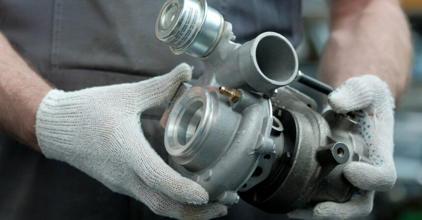 TURBOTURBOSCORP 366269 MechanicHoldingTurbocharger image1