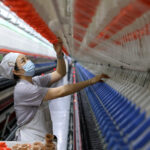 activitatea fabricilor din china a scazut neasteptat in luna mai cu cel mai abrupt declin din 2022 68404ab1cd376