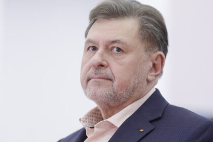 alexandru rafila spune care dauneaza mai mult zaharul sau alcoolul ce alege ministrul sanatatii intre covrigi si merdenele 6844234d52fb7