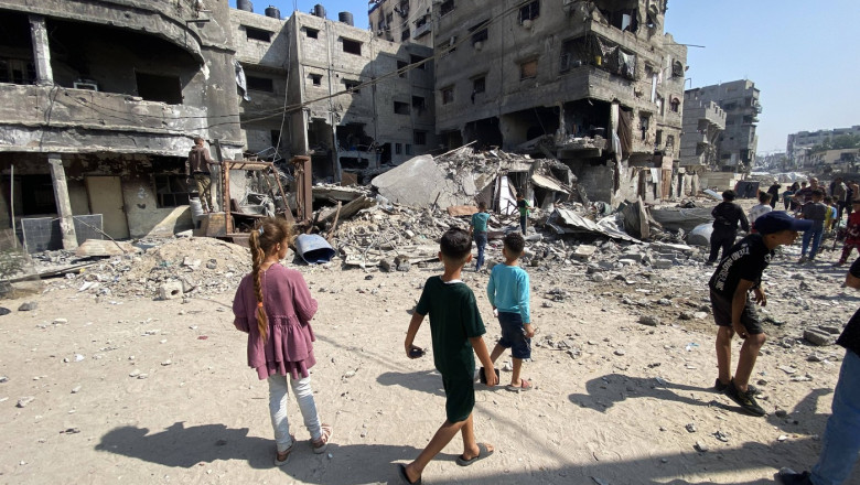 apararea civila din gaza spune ca 36 de oameni au fost ucisi de fortele israeliene focuri de arma in apropierea unui centru umanitar 6844559d25466