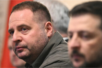 ascensiunea cardinalului verde de la kiev ce planuri ascunse are puternicul sef de cabinet al lui volodimir zelenski politico 683fd92f9b85a