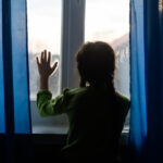 caz tulburator in judetul neamt parinti retinuti dupa ce si ar fi trimis copiii la cersit 14 minori preluati de autoritati 683ff69047e7d