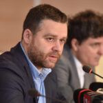 ce spune ciprian ciucu despre o eventuala candidatura la primarie am nevoie ca oamenii sa ma voteze pentru mine nu pentru presedinte 68507582b891f