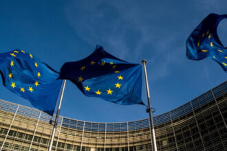 comisia europeana spune ca romania nu a luat masuri eficiente pentru corectarea deficitului excesiv 6840349aa63bf