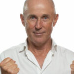 cum fenteaza parlamentarii sistemul desi detin locuinte in bucuresti primesc si bani pentru chirie ce proprietati are mugur mihaescu 684bf28f4fa9e