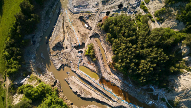 director de la apele romane la praid situatia este extrem de dificila cei deja evacuati nu se vor intoarce in locuinte 685075397d8de