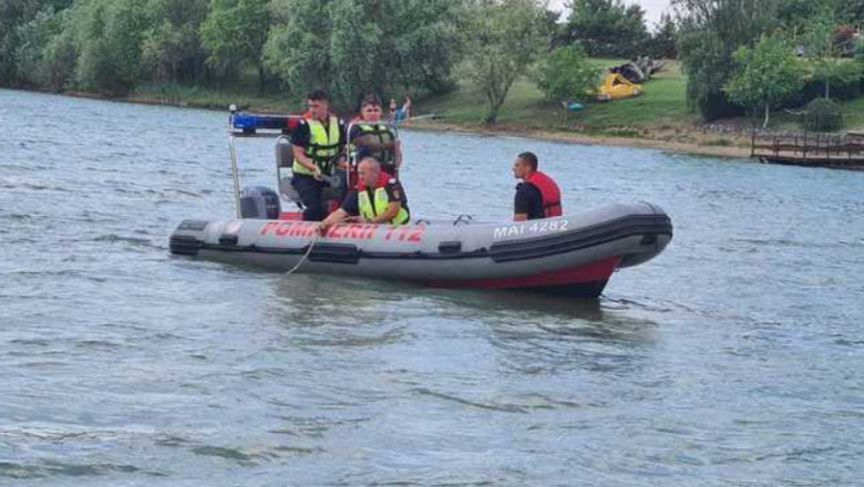 doi tineri dati disparuti in lacul balastiera iojib scafandri chemati de urgenta din maramures pentru cautari 68459a4d38654