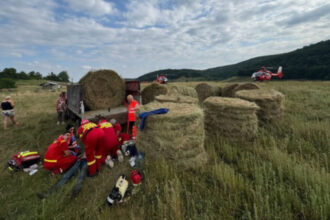 doua elicoptere smurd chemate pentru un barbat care a murit dupa ce a cazut peste el un balot de paie 685307874a7cf