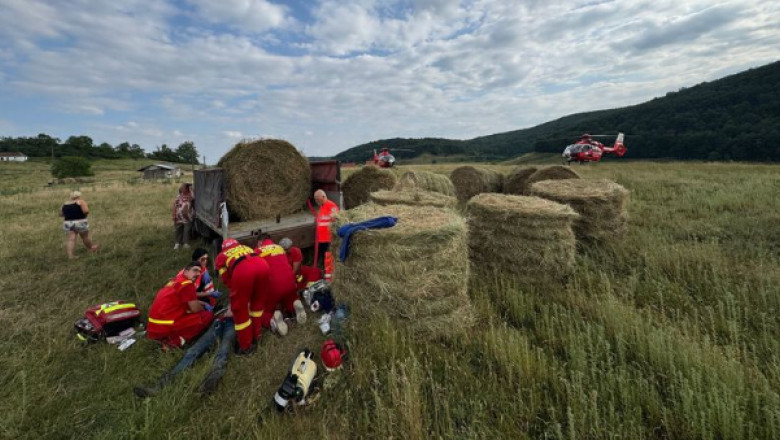 doua elicoptere smurd chemate pentru un barbat care a murit dupa ce a cazut peste el un balot de paie 685307874a7cf