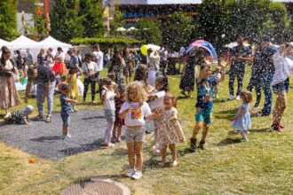 evenimente si atractii pentru copiii de toate varstele la palas street food festival kiddo play academy dar si trambulina sau caruselul 6851f346eac63