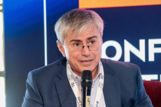 exclusiv expertul in fiscalitate gabriel biris despre taxarea inversa pui un robinet si inchizi conducta la care au dat gauri hotii 6846eceb97027