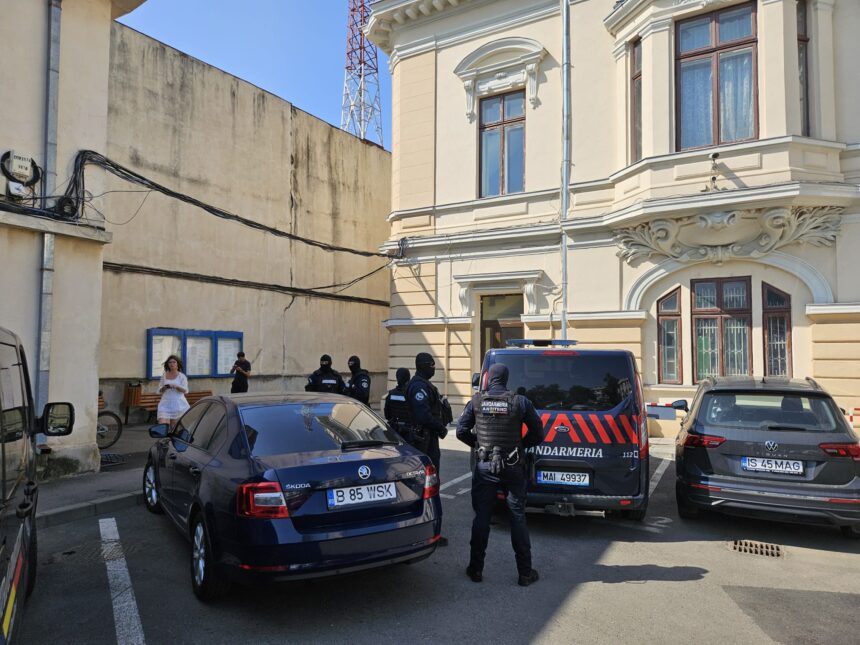 exclusiv lista pensionarilor din cauza carora mascatii antitero au rascolit ieri primaria prejudiciu de 8 milioane de lei 68520dd243812