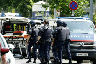 exclusiv marturia unui roman din graz orasul austriac unde a avut loc un atac armat intr o scoala 684825db18936