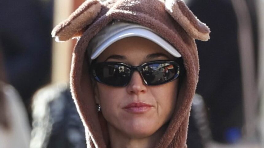 exclusivekaty perry looks downcast as she emerges amid shock claims of tension in orlando bloom relationship 68491b6d9a179