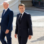 foto emmanuel macron i a oferit printului albert de monaco un munte subacvatic care ii va purta numele ce alte daruri a primit monarhul 68451a68d22a1