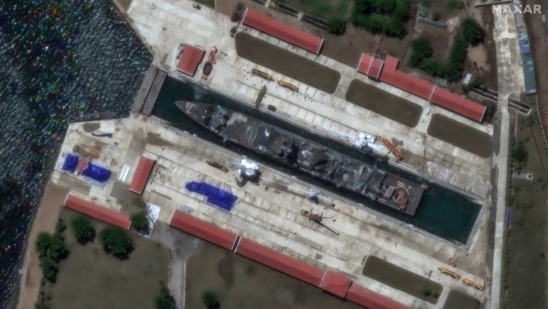 foto noul distrugator al coreei de nord a fost mutat langa granita cu rusia pentru reparatii dupa lansarea esuata la apa 6846fd52857e1