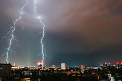 foto vreme severa in mai mult de jumatate din tara cod portocaliu de furtuni si grindina anm avertizeaza ca va urma si un val de canicula 6842cac23cb99