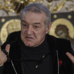 george becali reactioneaza dupa ce a primit interdictie sa cante in strana catedralei patriahale 684404d02b6e4