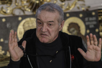george becali reactioneaza dupa ce a primit interdictie sa cante in strana catedralei patriahale 684404d02b6e4