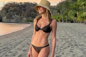 george clooneys ex girlfriend stacy keibler 45 rocks a bikini before he hits the tony awards 683f7054e22e5