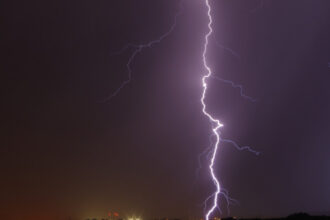 haos in judetul mures dupa ce zona a fost lovita de vijelii si furtuni peste 100 de apeluri la 112 o persoana a fost lovita de fulger 6845fa61848c2