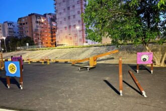 invazie vikinga in satu mare un loc de joaca inaugurat recent vandalizat de turisti norvegieni 68526eebcdd29