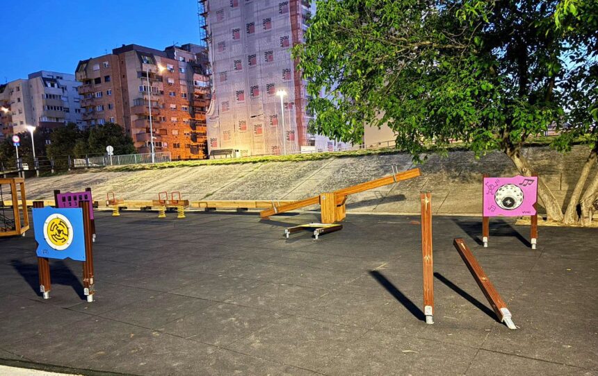 invazie vikinga in satu mare un loc de joaca inaugurat recent vandalizat de turisti norvegieni 68526eebcdd29