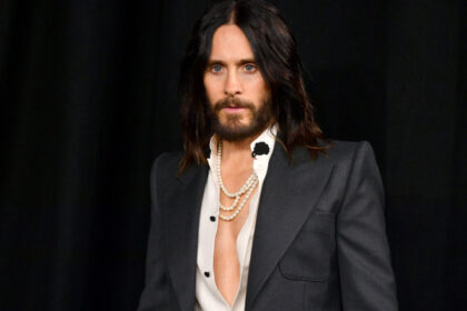 jared leto acuzat de noua femei de comportament de pradator si gesturi inacceptabile stia ce varsta aveam si nu i a pasat 6845bc365f14c