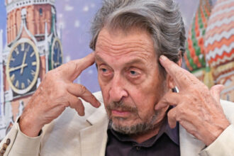 kremlinul saluta vizita la moscova a tatalui lui elon musk e cea mai buna modalitate de a cunoaste rusia 68482caed1955