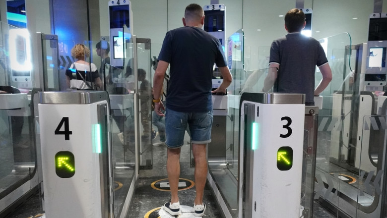 londra face eforturi pentru ca britanicii sa poata folosi portile electronice e gates cand vin in ue 68492c4c1fba0