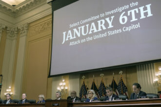 mai multi condamnati pentru asaltul asupra capitoliului cer despagubiri vor 100 de milioane de dolari 6843efba11d60