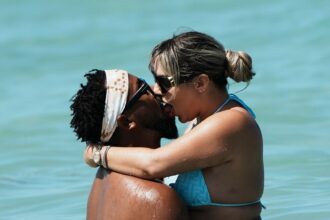 marcus jordan hits miami beach again makes out with different woman 68506e2df0a5a