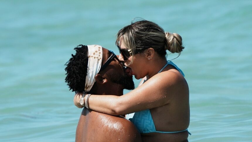 marcus jordan hits miami beach again makes out with different woman 68506e2df0a5a