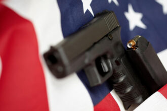 mii de decese in plus in randul copiilor in statele din sua care au relaxat legislatia privind armele de foc 6847e0a615ffc
