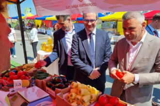 ministrul agriculturii ne dorim ca in magazinele de retail din romania sa avem numai produse romanesti 683f18e8ce3c4