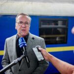 ministrul german al apararii a mers la kiev dupa ce moscova a amenintat berlinul cu razboiul din cauza rachetelor taurus 684a8a853fabf