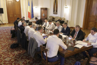 news alert esec in negocierile de la palatul victoria asupra planului cresterilor de taxe nemultumiri privind premierul surse 68487590b0ee8