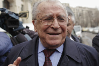 noi date despre starea de sanatate a lui ion iliescu fostul presedinte ramane la terapie intensiva la spitalul sri 684933eb2f409