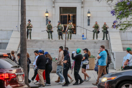 orasele americane se pregatesc pentru noi proteste in timp ce la los angeles a fost decretata stare de urgenta 68499dd03130c