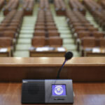 parlamentarii din comisii nu vor mai putea utiliza masinile de serviciu in perioada vacantei 6852cf5e521be