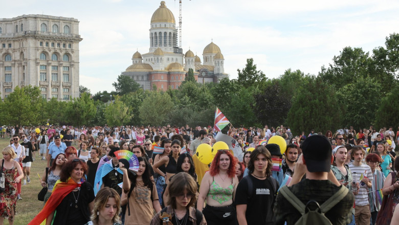 patriarhia bucharest pride este un eveniment alaturat sfidator rusaliilor apelul bor pentru credinciosi 684187521a3c6