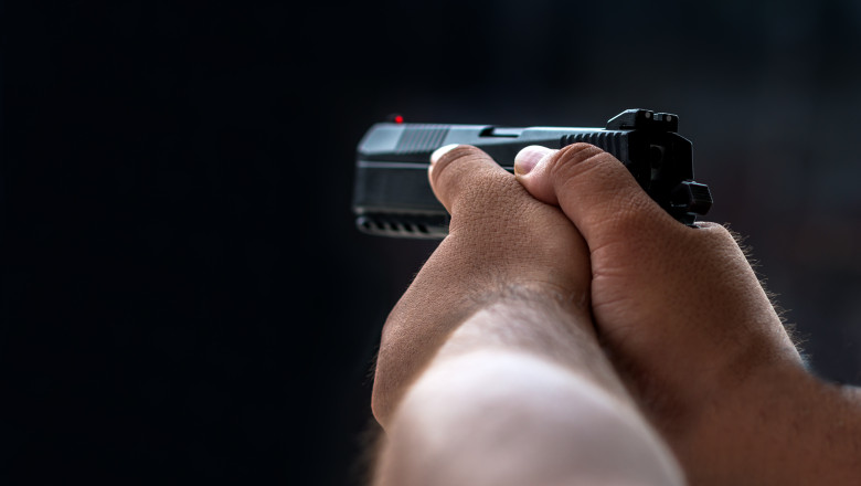 persoanele inculpate in dosare penale nu mai pot cumpara sau detine arme lege promulgata de nicusor dan 6842fbf83c242