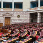 premiera in grecia mandatele a trei parlamentari de extrema dreapta retrase prin hotarare judecatoreasca 6848ffba89195