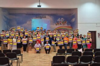 profesorii au protestat in tacere la noi in scoala nimeni nu a purtat banderola activitatea scolara din municipiul iasi nu a fost neafectata 68531426ca7ef