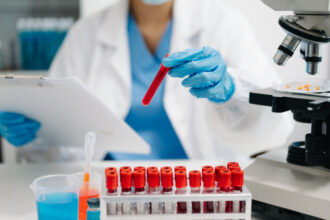 record pentru un barbat din sibiu a donat zeci de litri de sange in ultimii 25 de ani 684d384cdd5bb