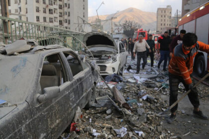 reversul medaliei atacul israelului starneste sentimente anti regim printre iranieni cred ca acesta e sfarsitul lor 684c69d3456a8