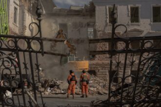 russian forces closing in on sumy city three years after ukraine forced them out of region 68458be3aede5