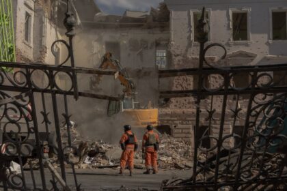 russian forces closing in on sumy city three years after ukraine forced them out of region 68458be3aede5