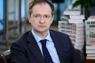 seful delegatiei rusiei pentru negocierile de pace ameninta kievul este imposibil sa duci un razboi lung reactia ucrainei 684969158c5b4